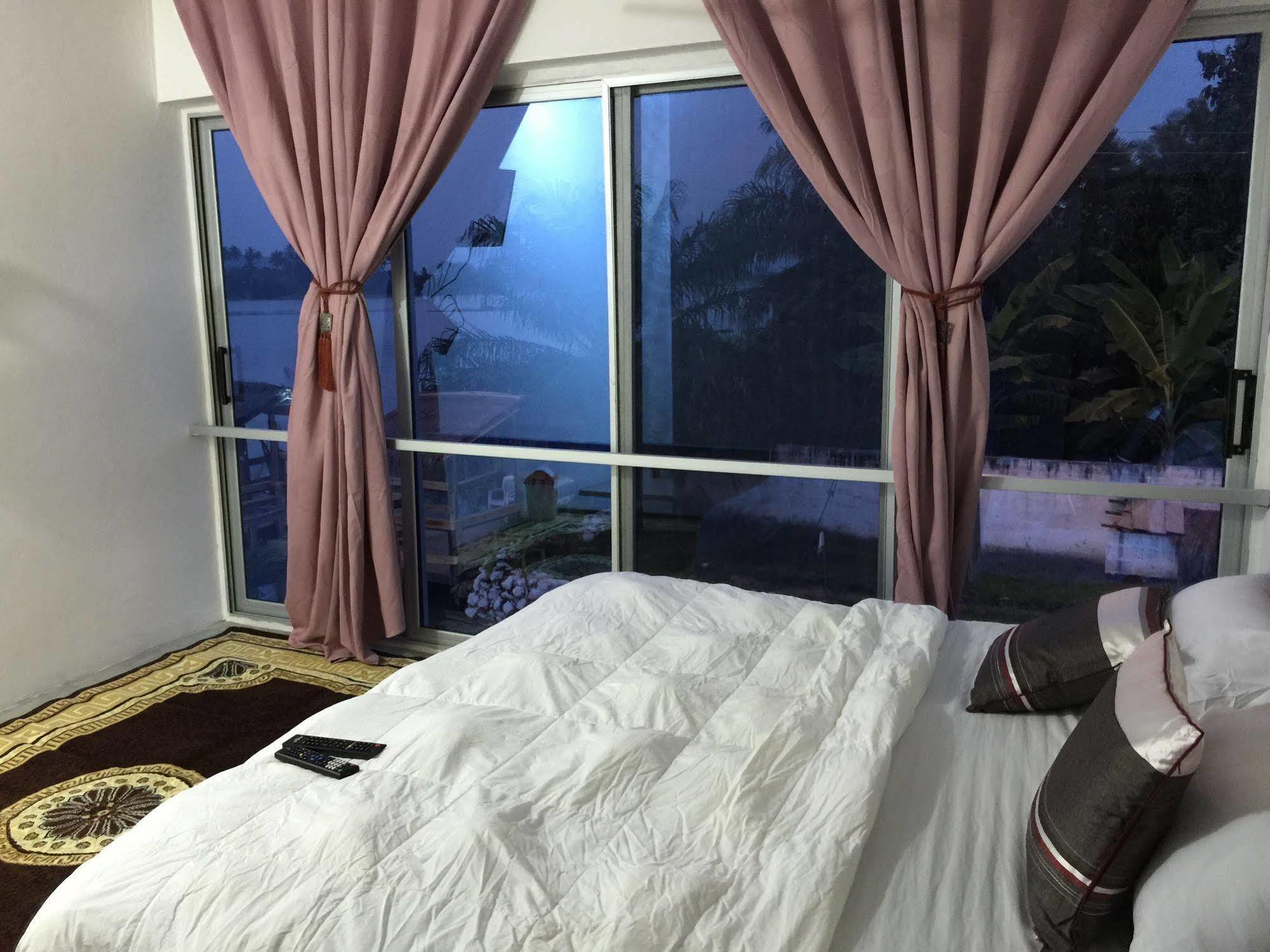 Volta Hotel Akosombo Exterior photo